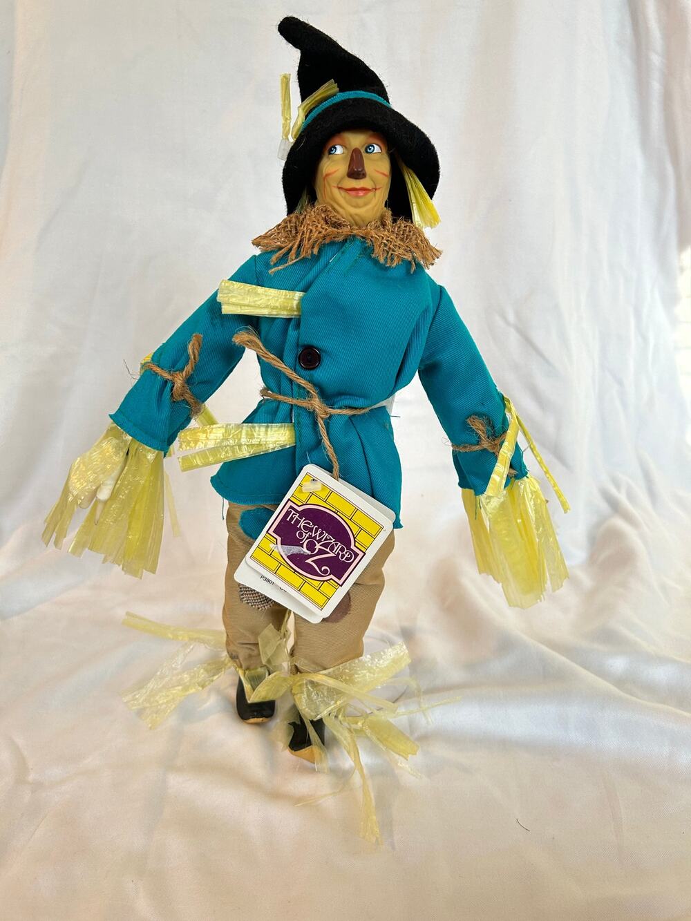 Vintage 1987 Presents The Wizard of Oz Yellow Brick Road Scarecrow Doll